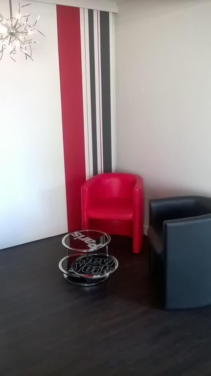 Contact Hotel Du Cerf Château-Gontier Dış mekan fotoğraf