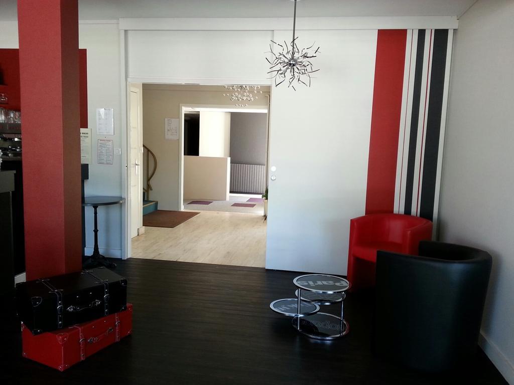 Contact Hotel Du Cerf Château-Gontier Dış mekan fotoğraf